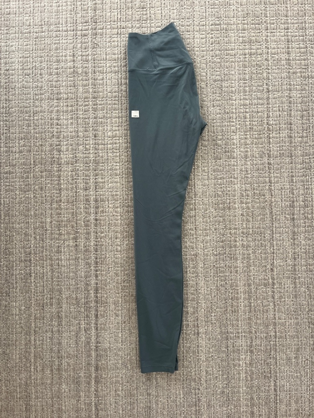 Vuori AllTheFeels Legging | Lake | Size S - Picture 5 of 6